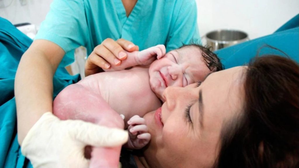 Cesárea humanizada: hacia una mejor experiencia en el parto
