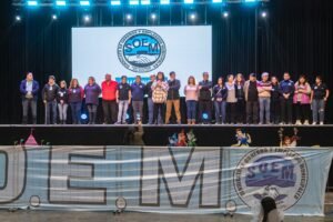 Othar Macharashvili: “Todos trabajamos para la felicidad de la familia municipal” 27 Funcionarios Infancias Soem