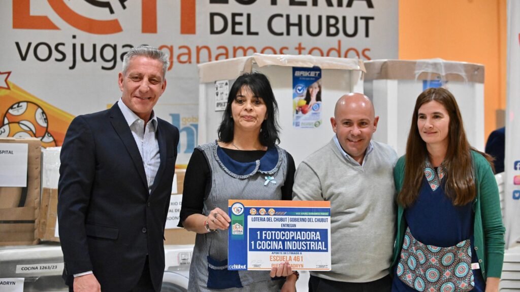 Arcioni entregó bienes a más de 15 instituciones chubutenses